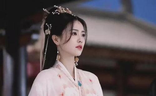 吃瓜娱乐圈白鹿是谁啊,娱乐圈新晋小花，吃瓜群众热议焦点  第2张